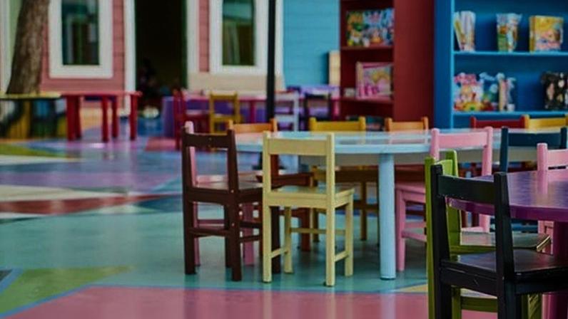 Trabalhador de creche de Londres condenado por abusos sexuais a crianças enfrenta mais 15 acusações