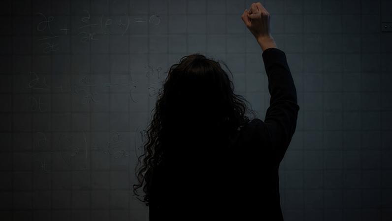 Apoio à deslocação será alargado a todos os docentes a partir de setembro