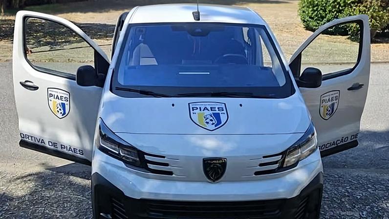 Município de Cinfães apoia clube de Piães com subsídio para aquisição de veículo elétrico