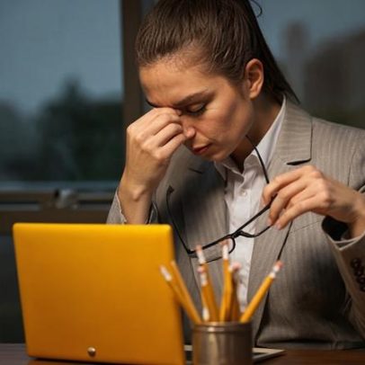 Saúde mental no trabalho: desnormalizar o sofrimento como sinal de empenho