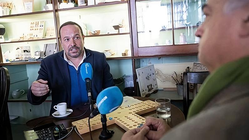 Estradas cortadas devido à queda de neve. Saiba quais aqui