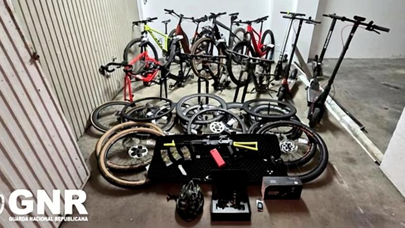 Homem morre no Cadaval após carro ser arrastado pela água