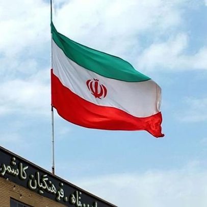 Filho do presidente iraniano pede fim do bloqueio da internet após repressão