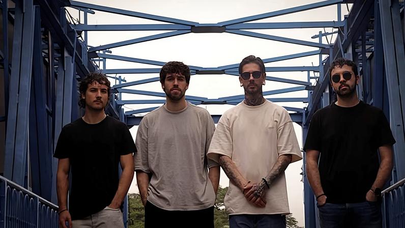 Começaram por recuperar móveis abandonados e hoje lucram mais de 1 milhão de dólares