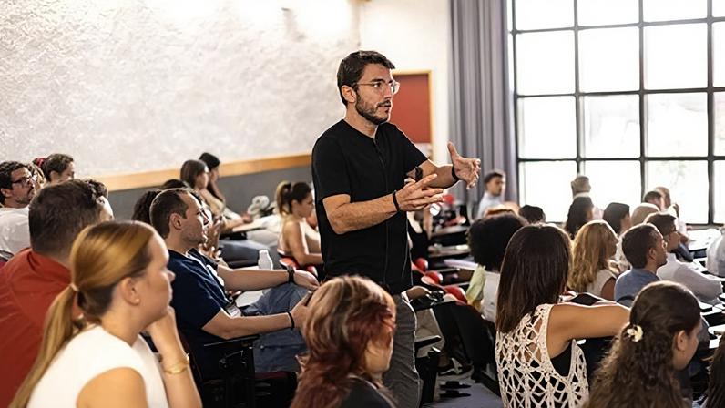 Almada recebe VI Jornadas de Atualização em Dermatologia e Venereologia