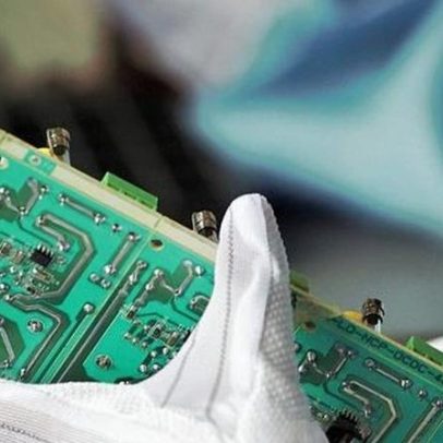 Maior fabricante de semicondutores inicia produção em massa de chips de 2 nm