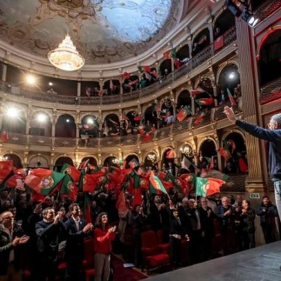 Seguro apela a moderados e avança na conquista do centro