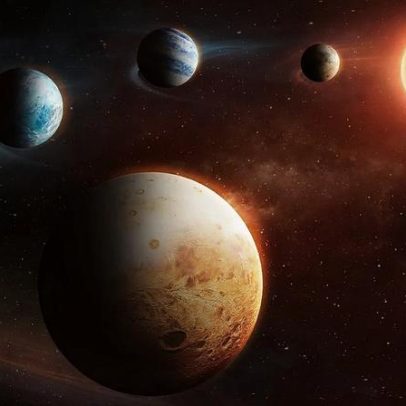 Satélite da ESA descobre sistema planetário invulgar que desafia teorias