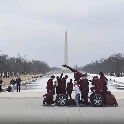 Companhia de dança protesta em Washington por tiroteios em Minneapolis