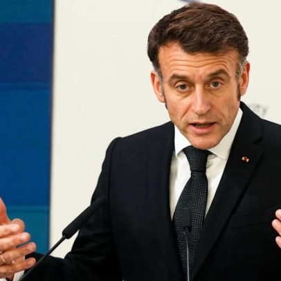 Macron classifica LFI de extrema-esquerda e denuncia expressões antissemitas