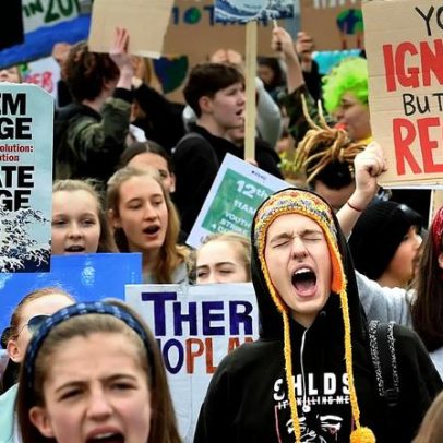 Guerra cultural no Reino Unido reduz apoio às políticas climáticas