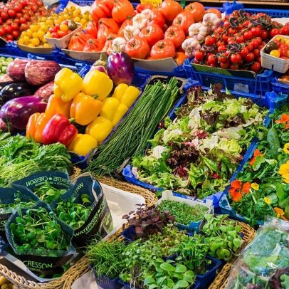 Dietas vegetarianas associadas a menor risco de vários cancros, mostra estudo