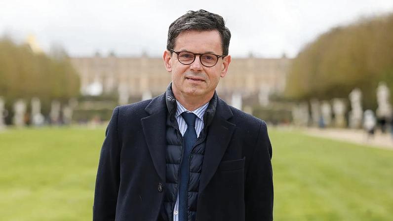 ARQUIVO: Christophe Leribault no exterior do Castelo de Versalhes, a oeste de Paris, 29 de março de 2024