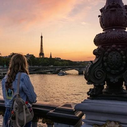 Europa pode receber menos turistas estrangeiros por custos elevados para jovens