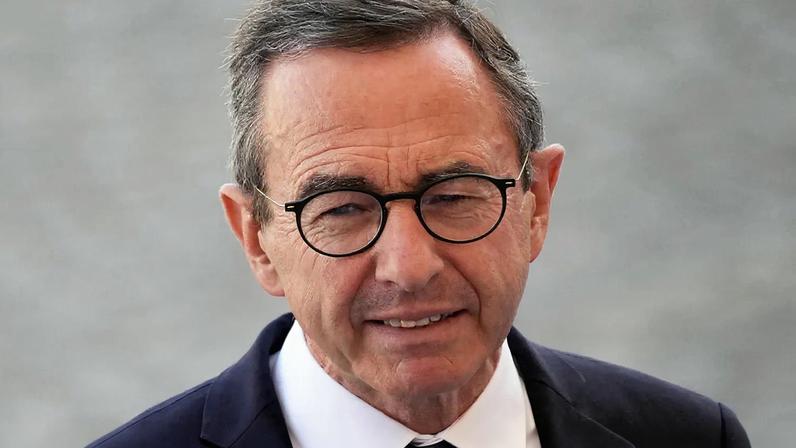 Bruno Retailleau está a entrar na corrida ao Palácio do Eliseu.