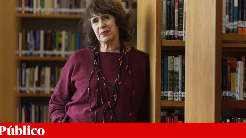 Susana de Matos Viegas, antropóloga do Instituto de Ciências Sociais da Universidade de Lisboa, no seu gabinete