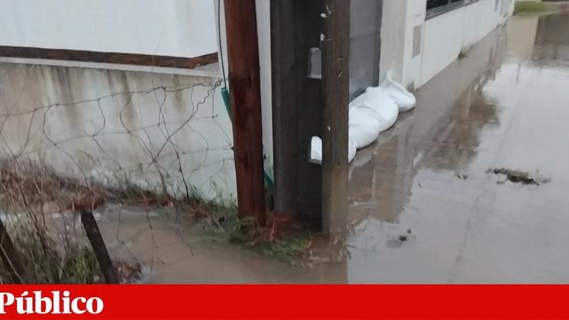 Há inundações frequentes
