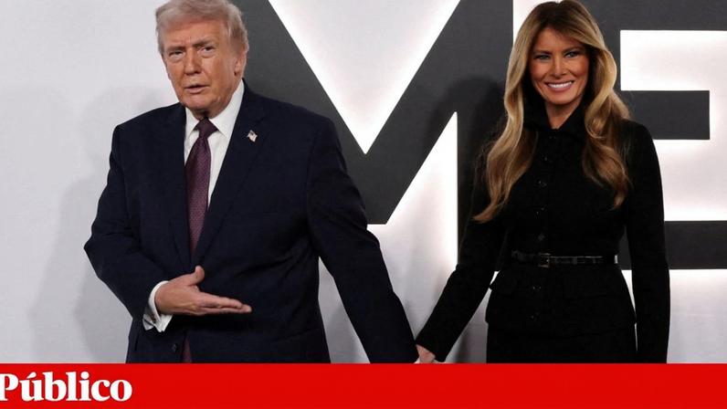 O Presidente dos EUA, Donald Trump, e a primeira-dama, Melania, à chegada da sessão de estreia do documentário sobre a ex-modelo eslovena no Kennedy Center