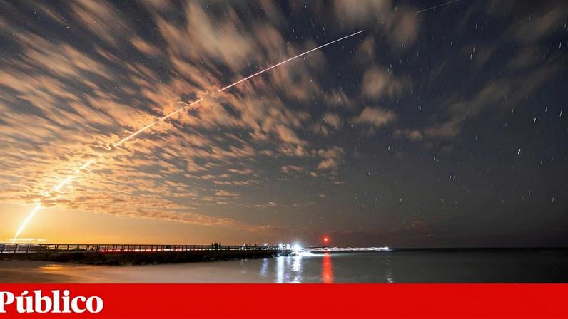 O lançamento de um Falcon 9 da SpaceX com satélites Starlink