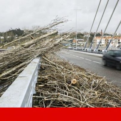 Homem morre em Porto de Mós após queda de telhado que reparava