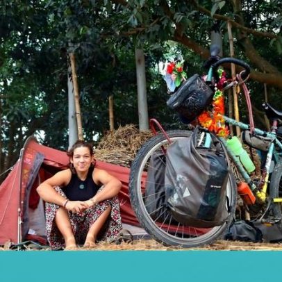 Mara Mures completa quase dois anos a pedalar de Portugal a Timor
