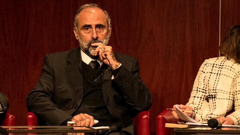 Pedro Verdelho está lá desde 2019, preside à ERSE desde 2021, e está há um ano fora do seu mandato