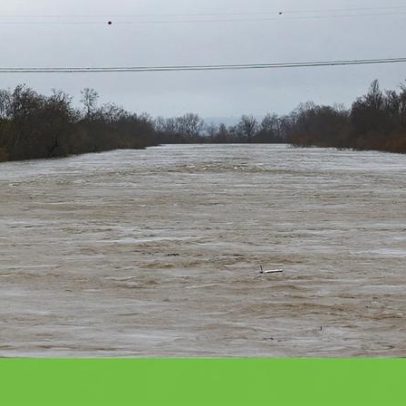 Diques do Mondego não resistem à força das águas