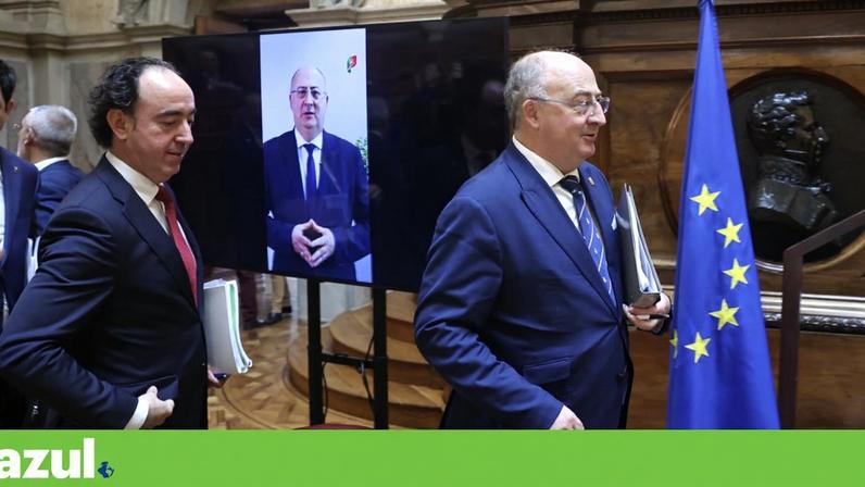 O ministro da Agricultura e Mar, José Manuel Fernandes , à chegada para a sua audição nas comissão de Agricultura e Ambiente