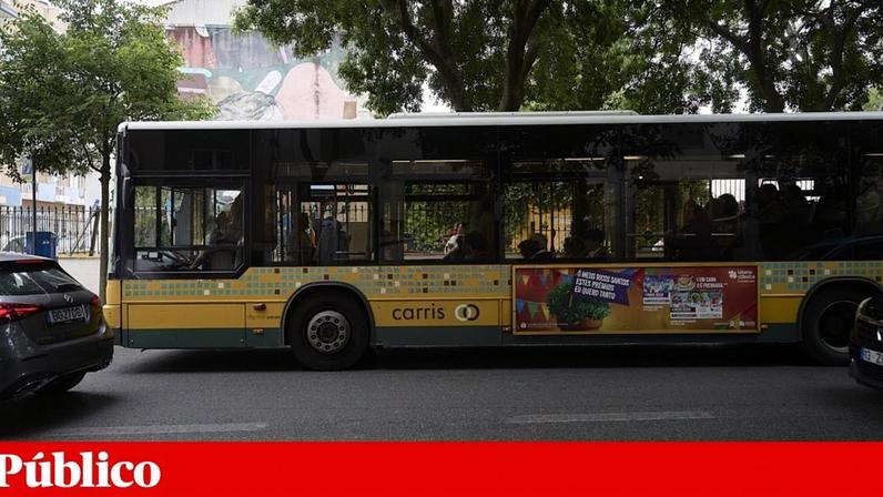 Publicidade nos autocarros da Carris é explorada pela empresa Publicarris, criada em 1993