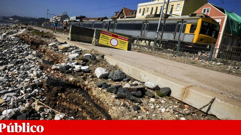 O Passeio Marítimo de Algés voltou a ser afectado pelo mau tempo