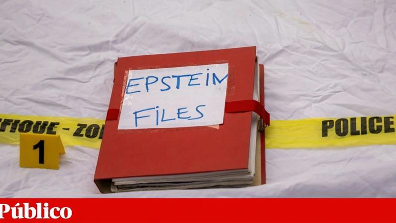 Um movimento activista francês exige justiça para com as vítimas da rede de tráfico sexual de Jeffrey Epstein