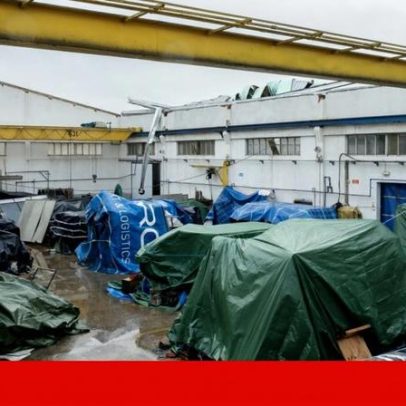 Máquinas sob chuva e telhados caídos: unidos para reerguer a empresa