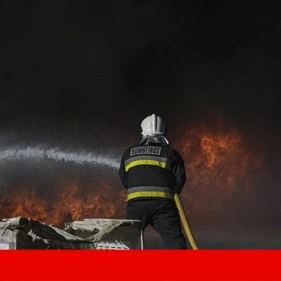 Incêndio em armazém em Óbidos fere cinco bombeiros