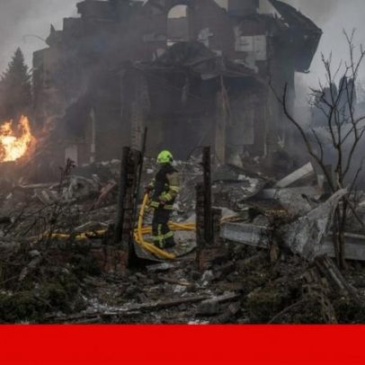 Ucrânia resiste a ataques russos e à pressão de Trump no quarto ano