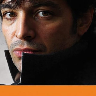 Alan Vega, figura do rockabilly, no intervalo dos Suicide