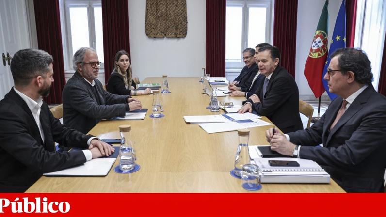 Governo está a apresentar o PTRR aos partidos com assento parlamentar, em reuniões que se vão prolongar até às 18h