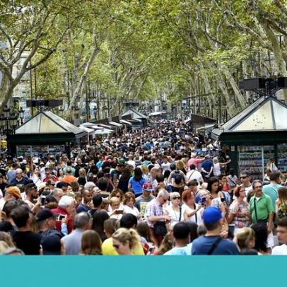 Barcelona aumenta taxa turística para financiar habitação