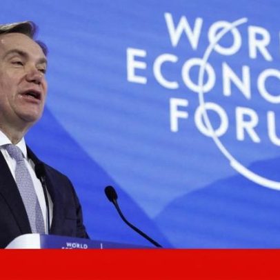 CEO do Fórum Económico Mundial demite-se após ligações a Epstein