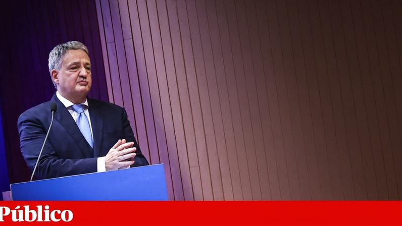 Paulo Macedo defende maiores apoios a fundo perdido, mas ressalva que isso tem custos
