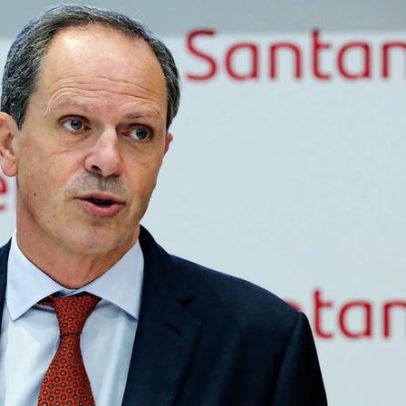 Comissões compensam margem; Santander regista lucro de 964 milhões