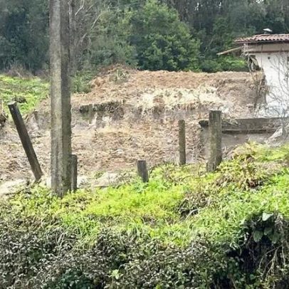 Derrocada obriga retirada de 20 pessoas e outros destaques em 60 segundos