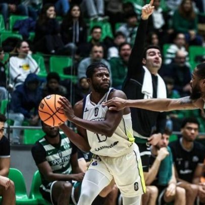 Proíbem entrada em recintos desportivos após insultos racistas contra o Porto