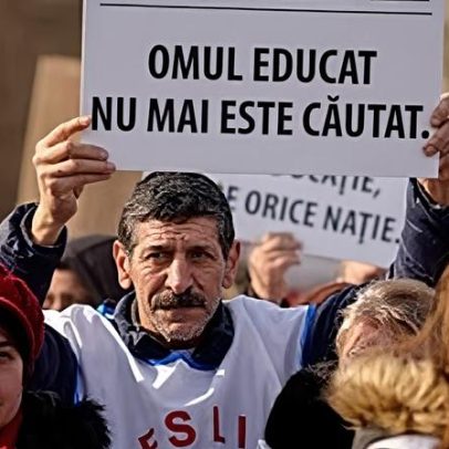 Professores romenos protestam contra medidas de austeridade do governo