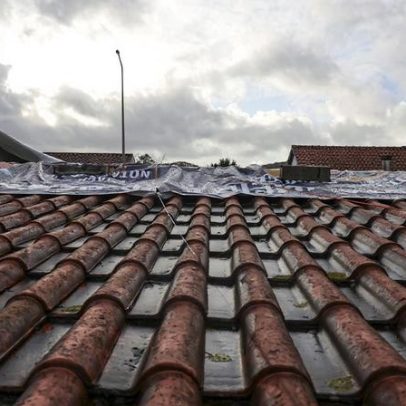 Cruz Vermelha distribui cerca de 10 mil lonas