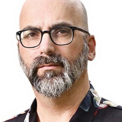 Soyinka, laureado Nobel, celebra legado na literatura e na sociedade