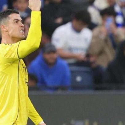 Al Nassr assume liderança com goleada e bis de Cristiano Ronaldo