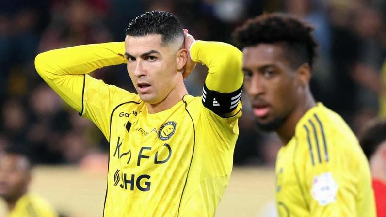 Internacional português falhou uma grande penalidade na primeira parte