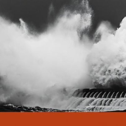 Tempestade Kristin molda a costa