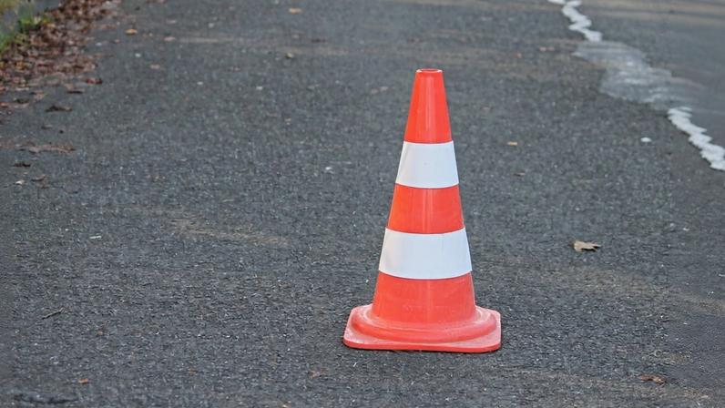 Colisão entre mota e automóvel faz um ferido grave no concelho de Sines