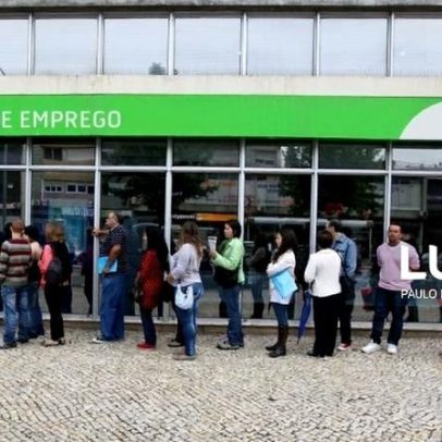 Quase metade dos desempregados em 2024 conseguiu emprego em 2025
